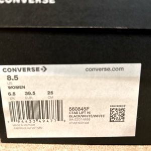 Converse Black Chuck Taylor All Star Hightop Women’s 8.5